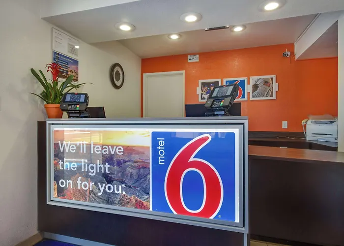 Hotel 6-tempe, Az - Broadway - Asu Tempe