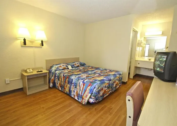 Hotel 6-tempe, Az - Broadway - Asu Tempe